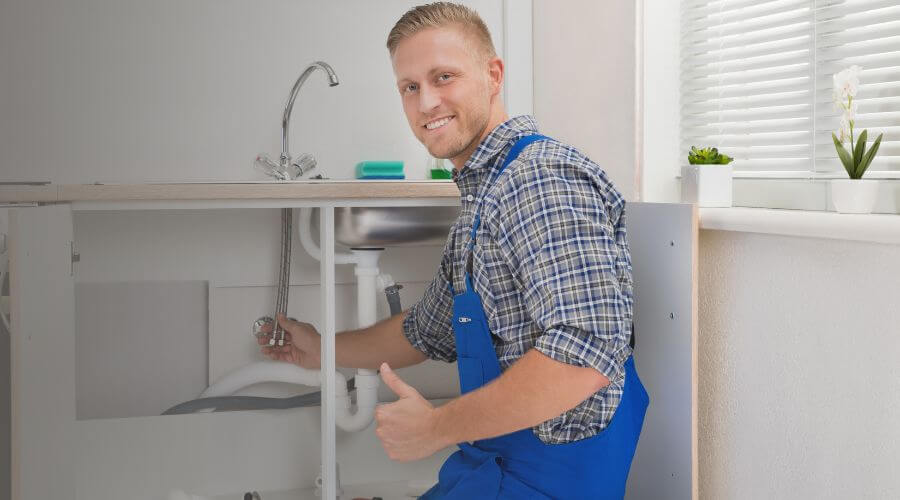 Expert burst pipe repair services in Rose Hill, VA